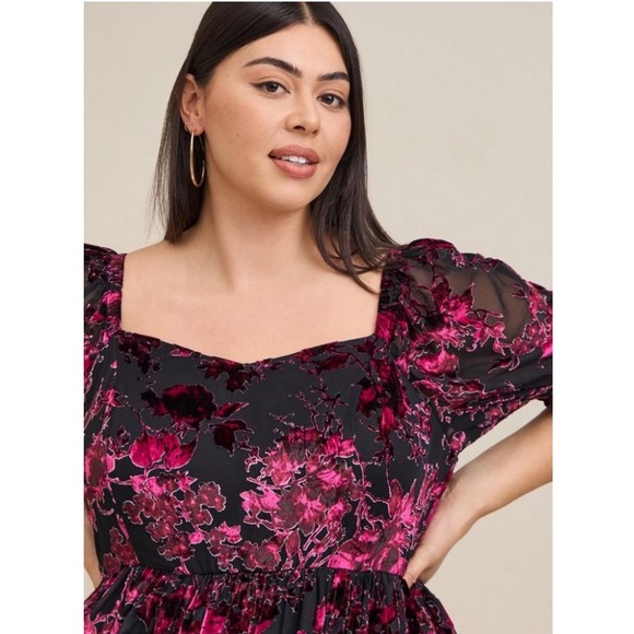 TORRID NWT MINI BURNOUT VELVET BABYDOLL DRESS - Picture 3 of 6